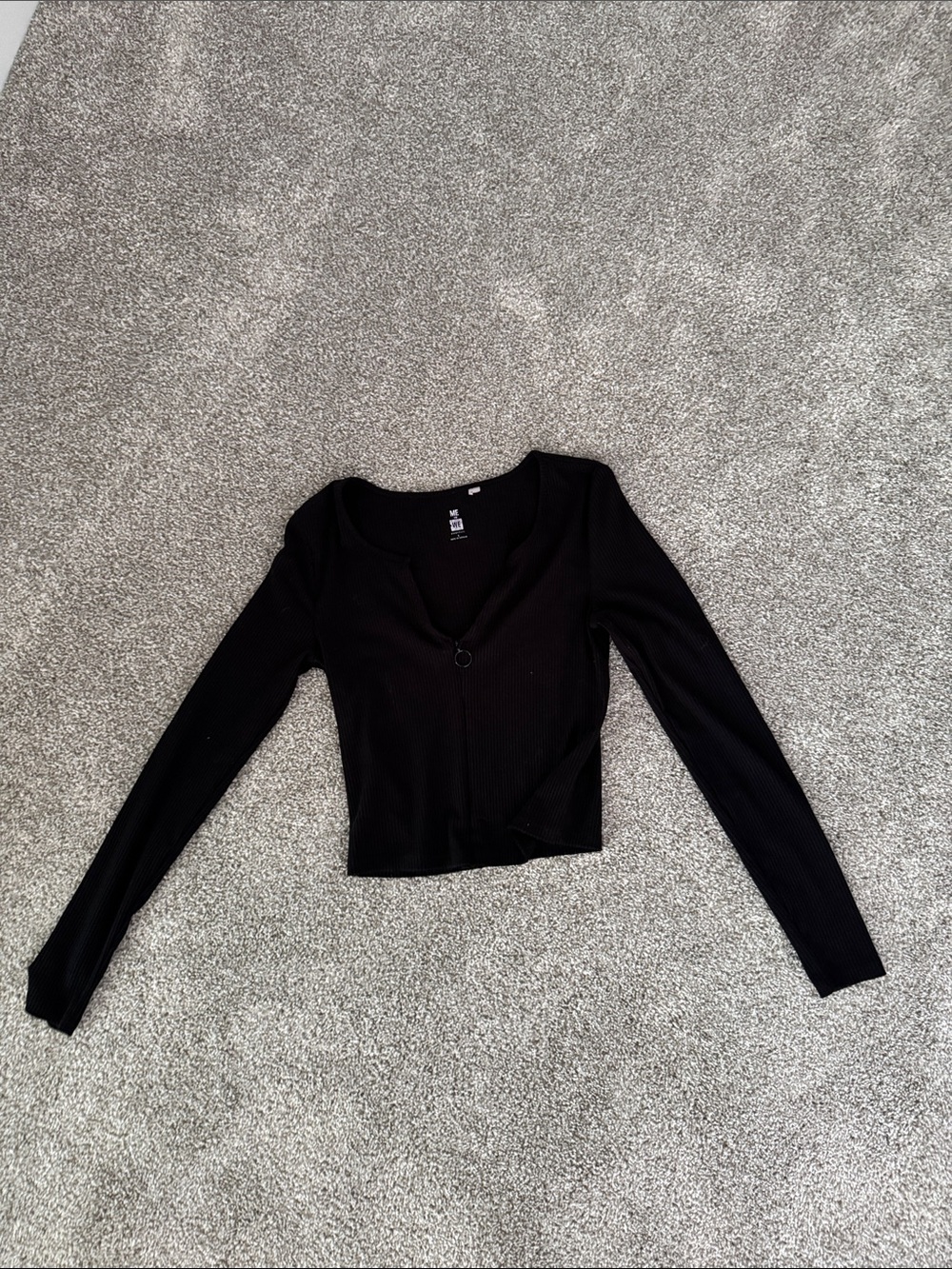 Me to We Black Ribbed V-Neck Long Sleeve Top with Ring Detail